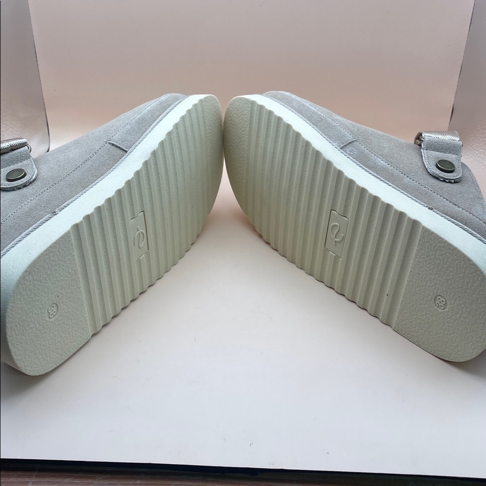 EVELLYHOOTD Taupe Suede 2401 2‑in‑1 Strap Clogs EU  Casual Shoes - Picture 8 of 11